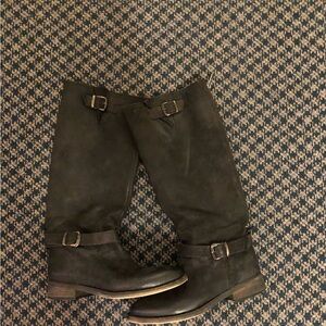 Knee high leather upper boots with zipper in back. Size 6.
